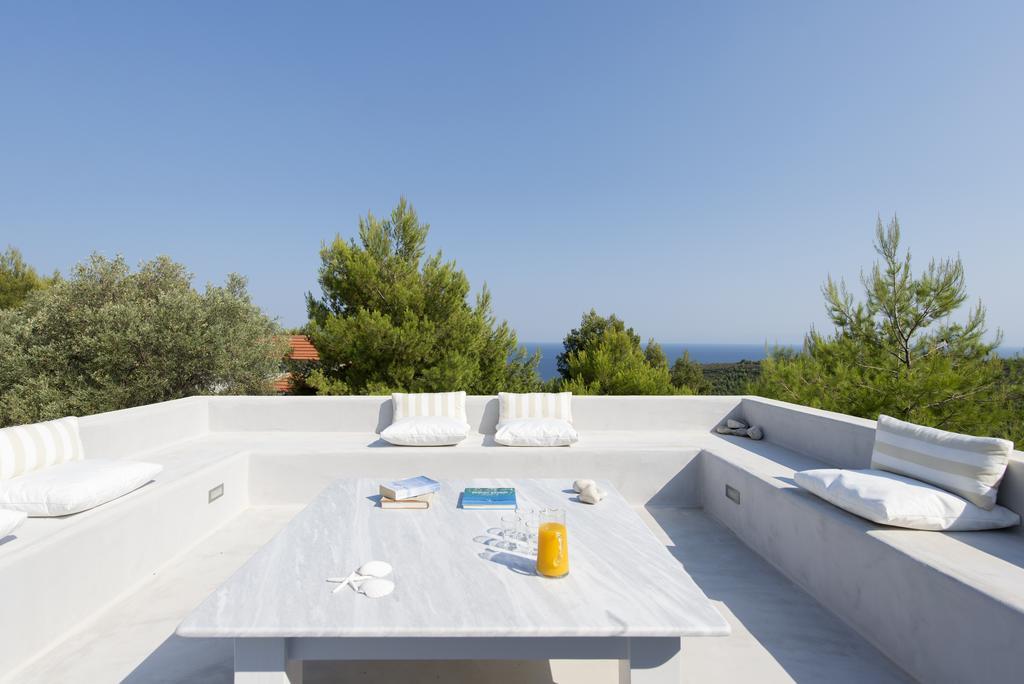 Anemolia Villas With Private Pools Near The Most Beautiful Beaches Of Alonissos Isomata Exterior foto